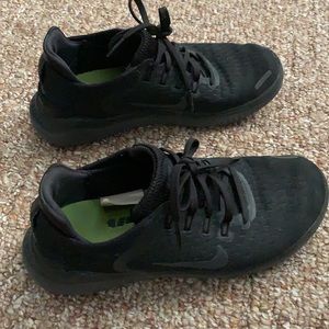 COPY - running sneakers